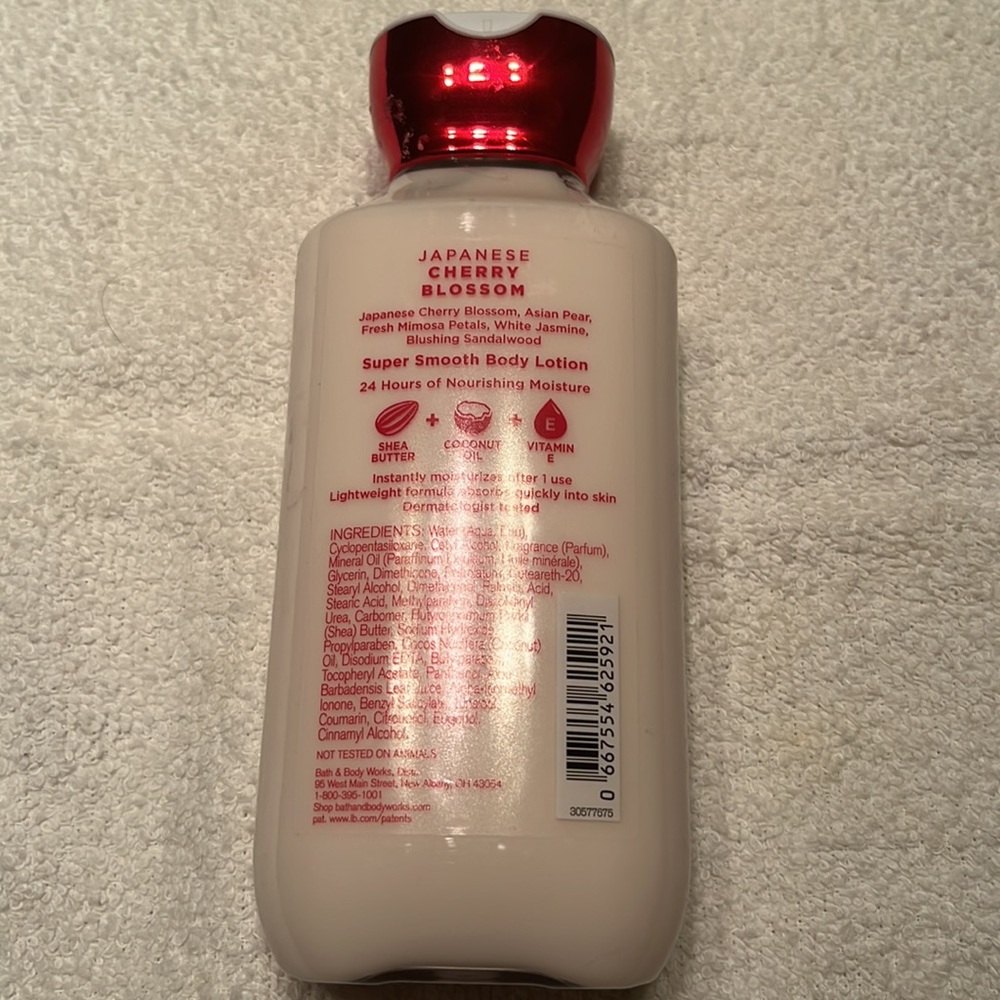 New Japanese Cherry Blossom Body Lotion - Picture 2 of 3